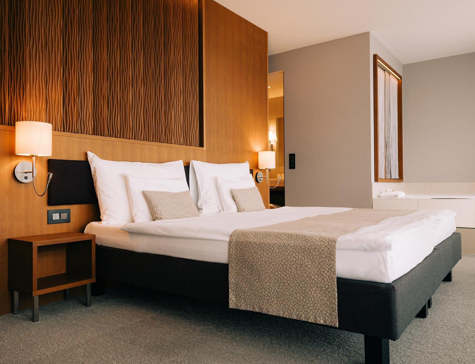 Deltapark Vitalresort**** 4*